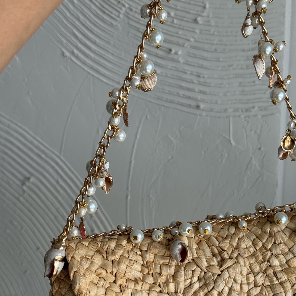Handmade Raffia & Shell Bag - Picture 6 of 6
